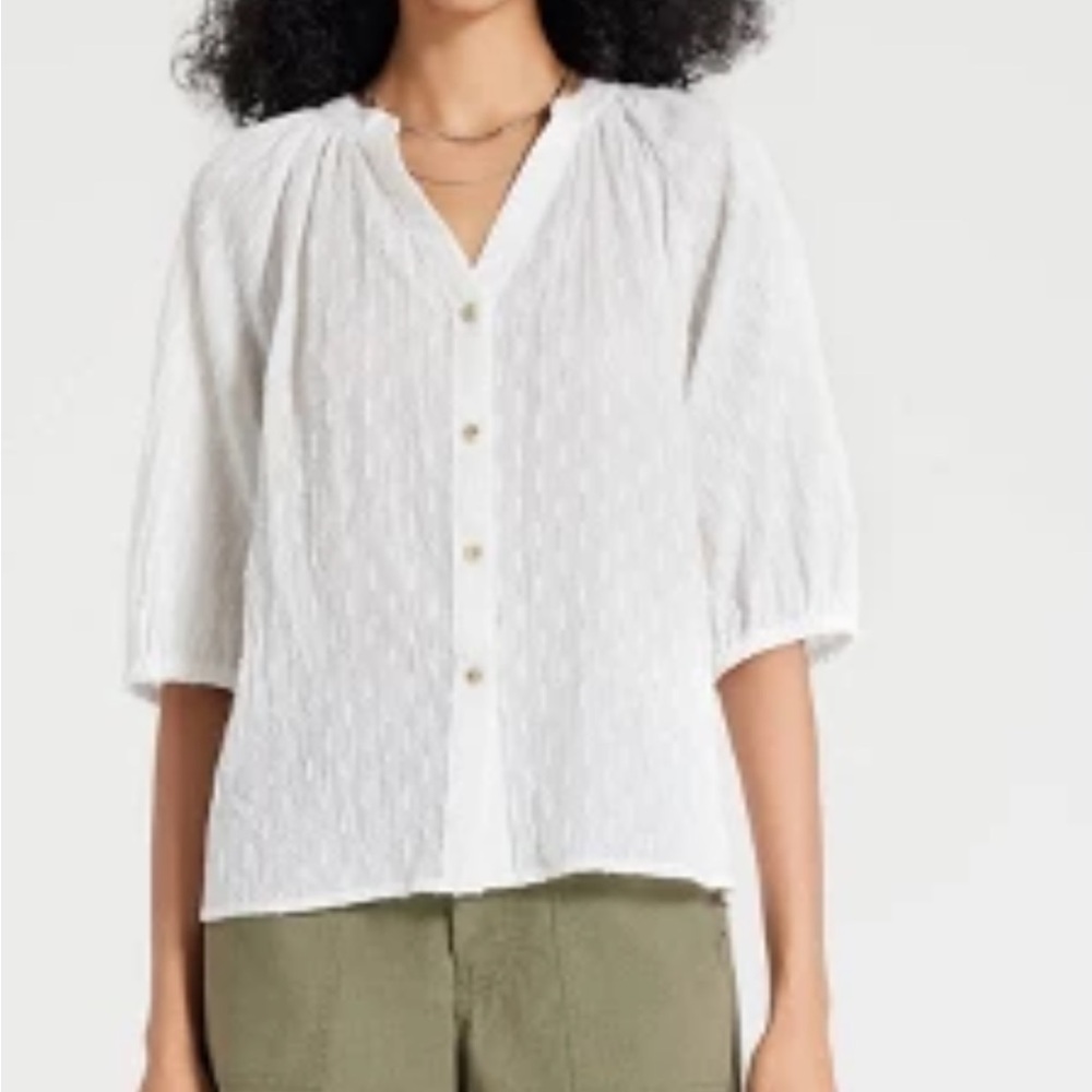 Universal Thread White Button-Front Blouse - Picture 9 of 12